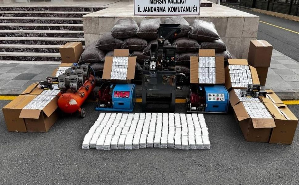 Jandarmadan Kaçak Makaron Operasyonu: 2 Gözaltı