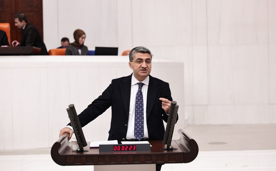 Ekmen’den İşsizlik Fonu Çıkışı: “Bunun Adı Emanete Hıyanettir”