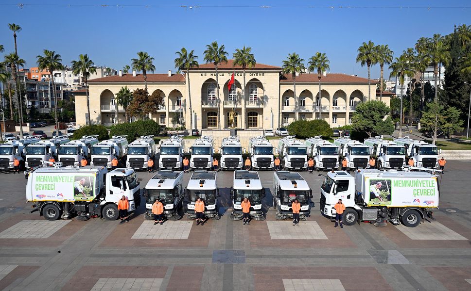Mersin’de Temizlik Filosuna 22 Çevre Dostu Araç Daha