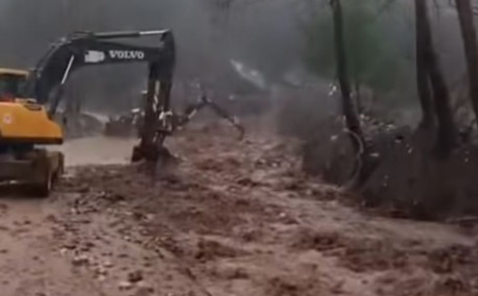 Erdemli Belediye Başkanı Kara: “Ekiplerimiz Sel Riskine Karşı Sahada”