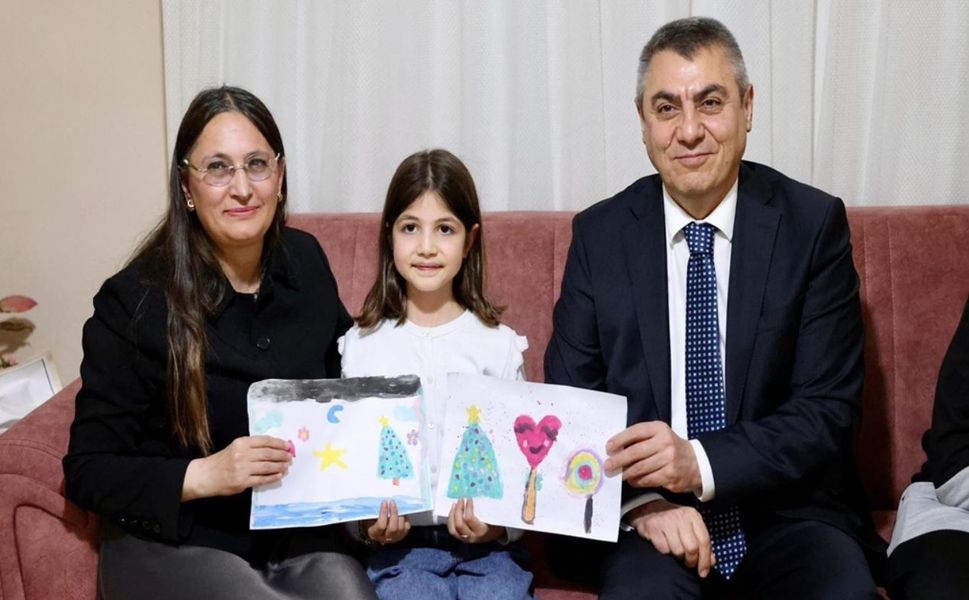 Depremzede Hazal'ın Kabe’yi Görme Hayali Gerçek Oluyor