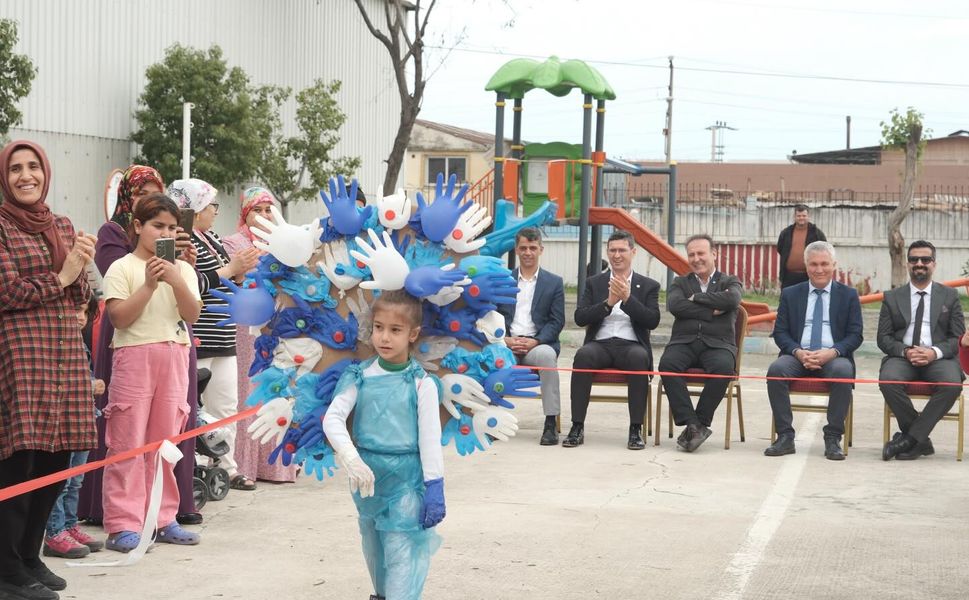 Akdeniz İlçe Milli Eğitim Müdürlüğü'nden Anlamlı Ziyaret ve Örnek Dayanışma