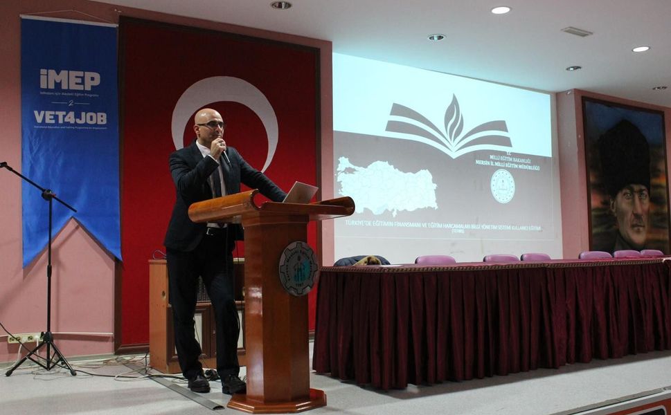 Tarsus'ta  kurumsal iş birliğinin ve mali yönetimde standartlaşmanın önemi vurgulandı