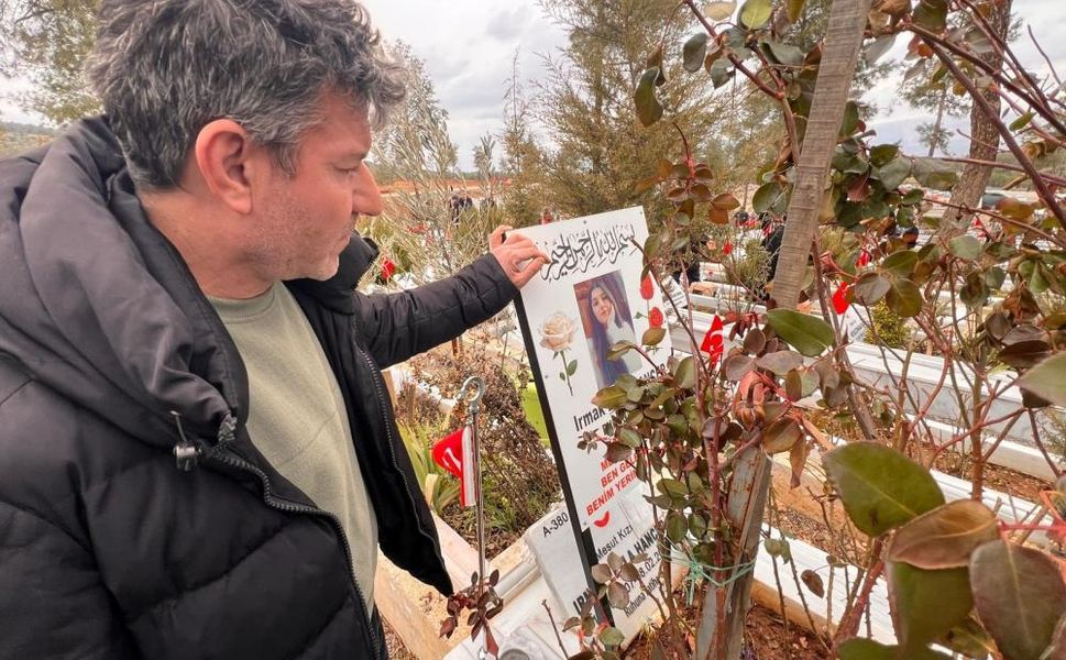 Türkiye’nin Hafızasına Kazınan O Fotoğrafın Babası, 3. Yılda Kızının Mezarı Başında