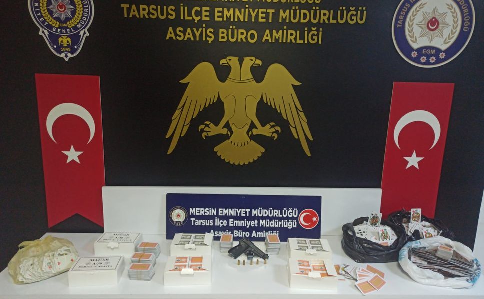 Tarsus'ta kahve ve derneklere kumar operasyonu