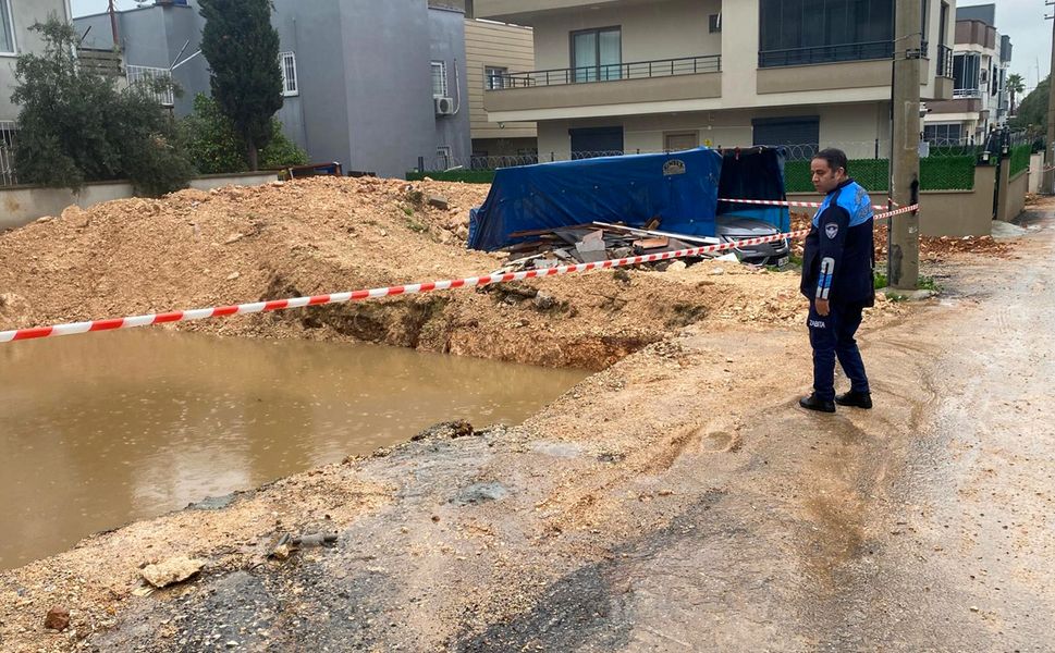 Mersin Yenişehir Belediyesi Tüm Birimleriyle Harekete Geçti