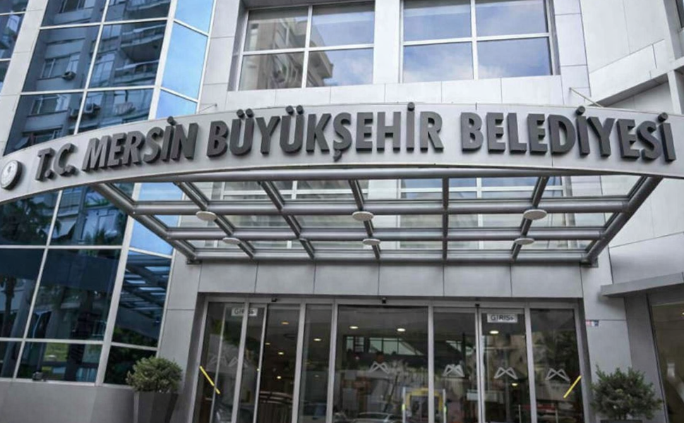 Fitch, Mersin Büyükşehir Belediyesinin Not Görünümü “Pozitif”e Yükseltildi