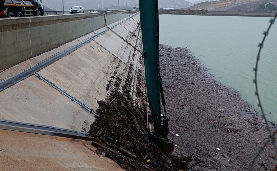Anamur Alaköprü Barajı’nda İçme Suyu İçin Temizlik Çalışması