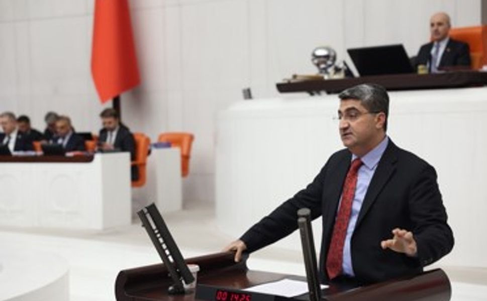 Deva Partisi Genel Başkanı Ekmen: "Sulama Birliklerini Tek Merkezde Toplamak Çözüm Değil"