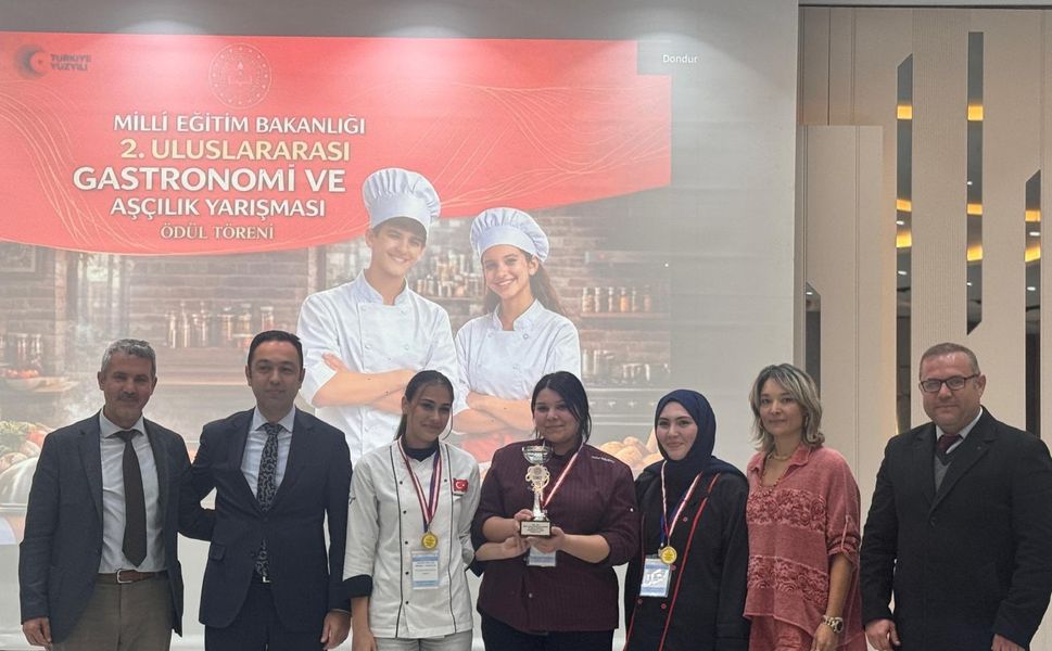Genç Şefler Akdeniz Bölge Finalinde Madalyalarla Döndü
