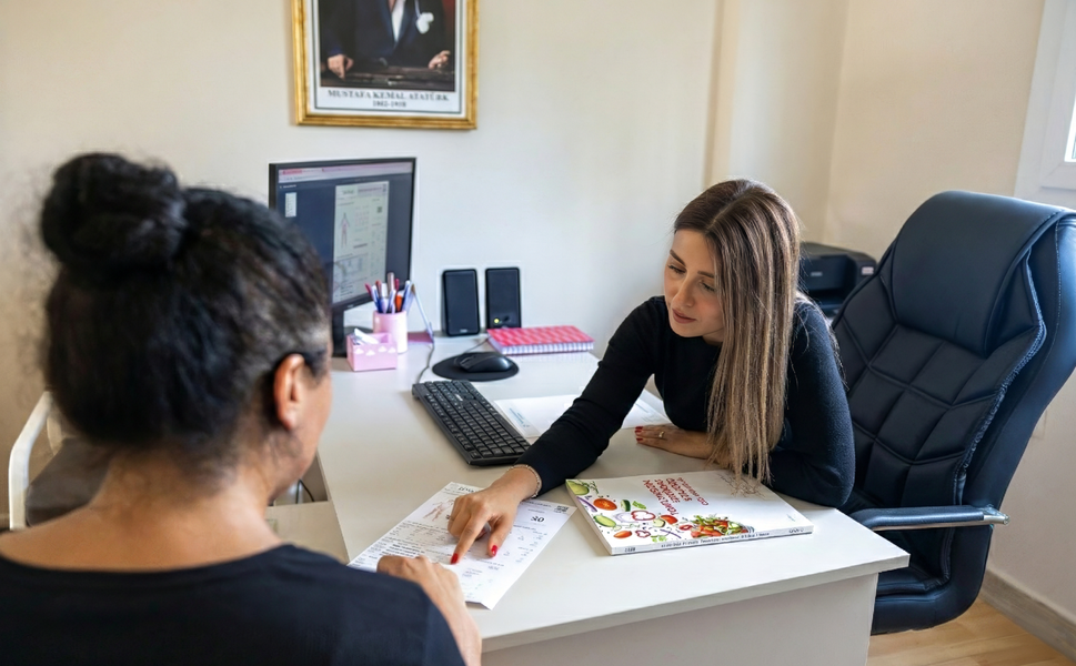 Mezitli’de ücretsiz danışmanlık merkezi yoğun ilgi görüyor