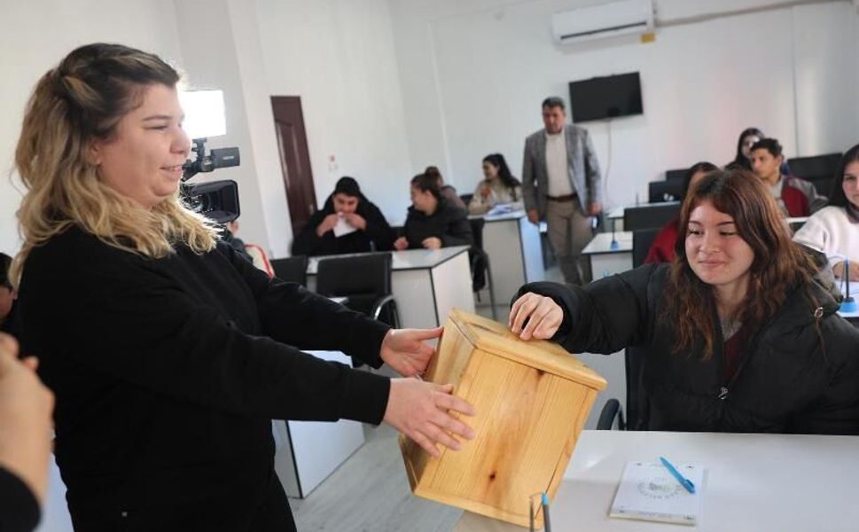 Gençlik Meclisinden gençlere söz hakkı