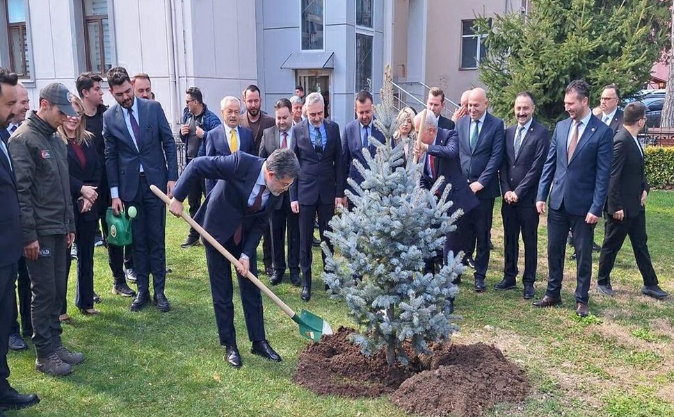 ‘Türkiye Yüzyılına Nefes’ etkinliği kapsamında fidan dikildi