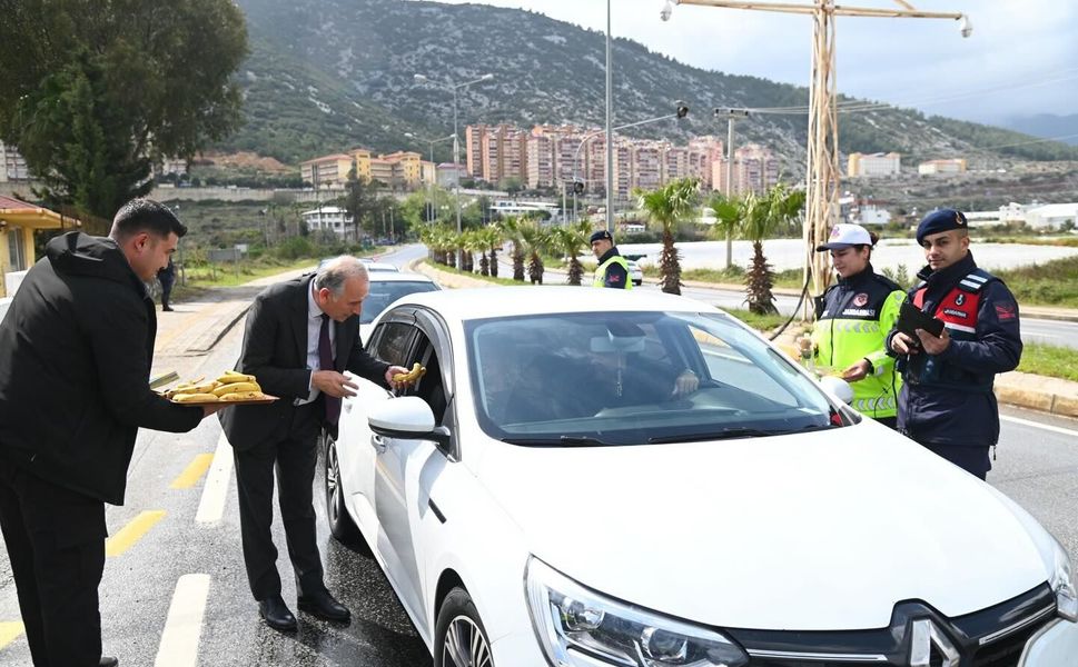 Anamur’da bayramlaşma programı