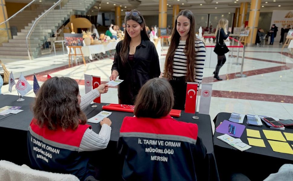 Mersin'de üreten kadınlar zirvesinde kadın üreticilere destek