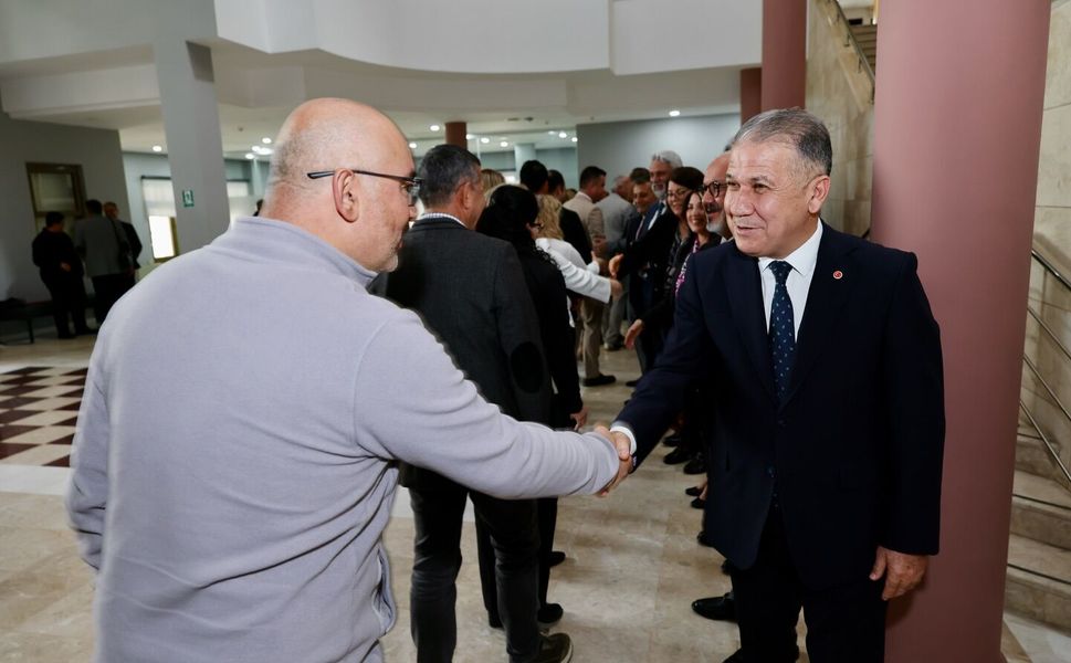 Mersin Üniversitesi ailesi, Ramazan Bayramı bayramlaşma töreninde bir araya gelerek bayramlaştı