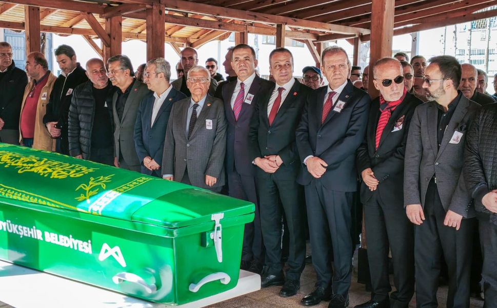 İlker Adalıoğlu son yolculuğuna uğurlandı