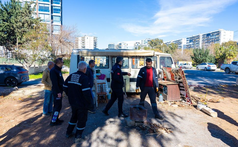 Mezitli’de kamusal alanlarda işgale sıfır tolerans
