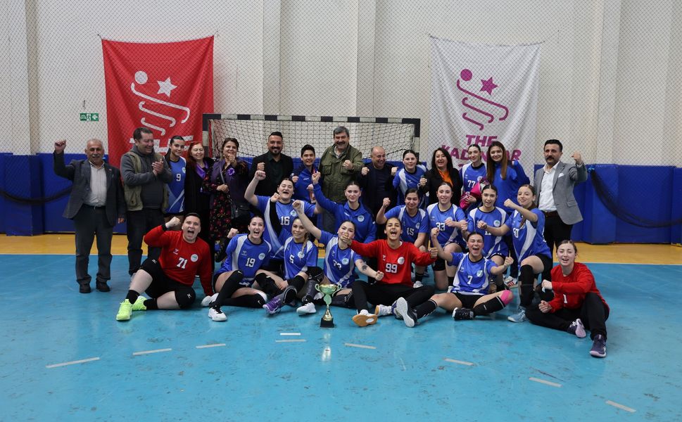 Kadınların gücü sahada: Toroslar’dan 61 gollü zafer