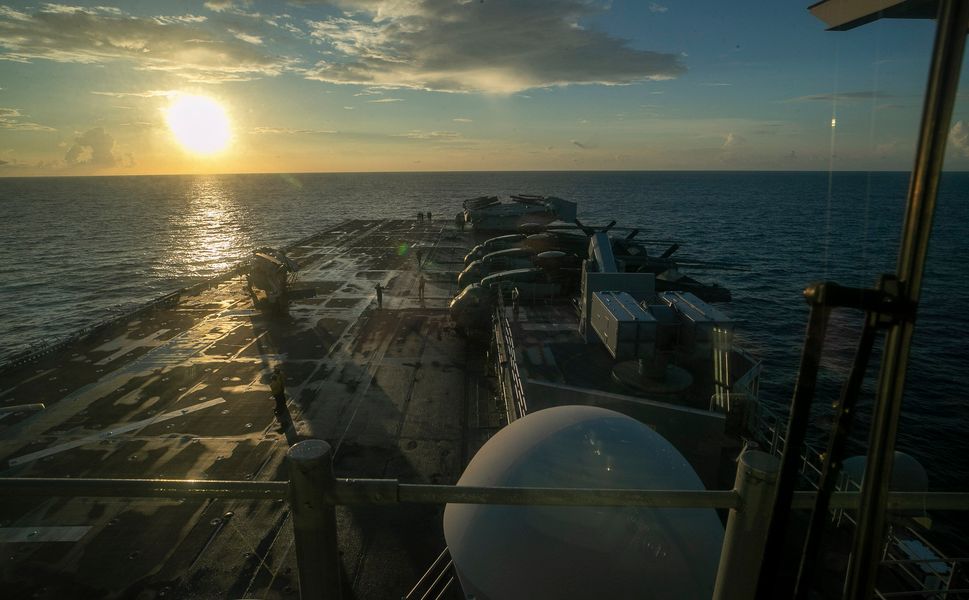 3 bin 500 askerin bulunduğu hücum gemisi Orta Doğu'ya ulaştı