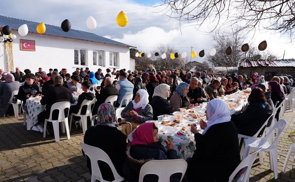 Kösereli Mahallesi’nde bayramlaşma geleneği sürüyor