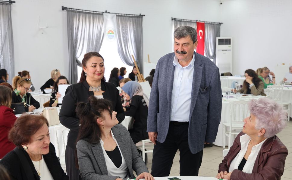 Toroslar ‘da “kadın dostu belediyeler” çalıştayı düzenlendi