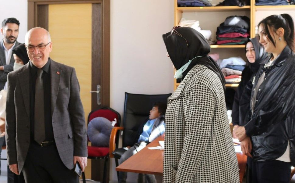 Mersin İl Müftüsü Topal, yardım projelerini ziyaret etti