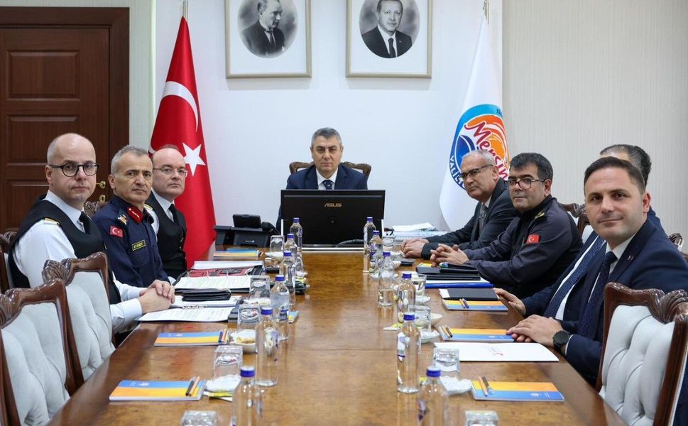 Mersin'de güvenlik ve asayiş konuları masaya yatırıldı