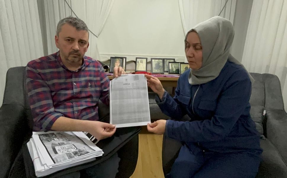 Çarptıkları kızın ailesinden kaporta parası istiyorlar