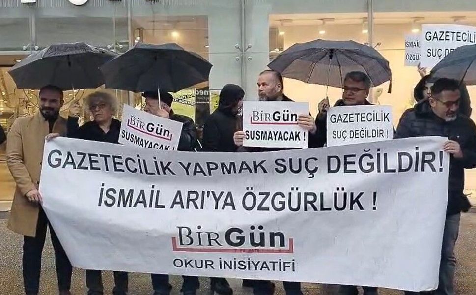 Mersin’de Gazeteci İsmail Arı İçin Basın Açıklaması