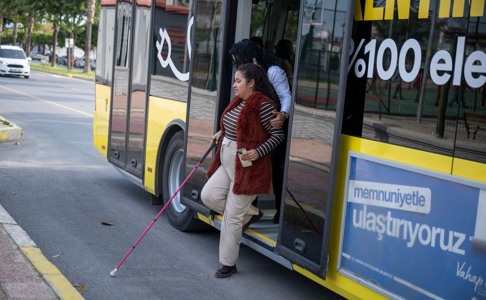 Mersin Büyükşehir Belediyesi'nden engelsiz kent için yeni uygulama