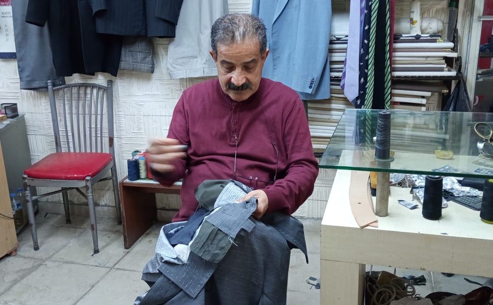 Mersin’de 56 yıllık terzi: “Mesleğimiz zor günlerden geçiyor”