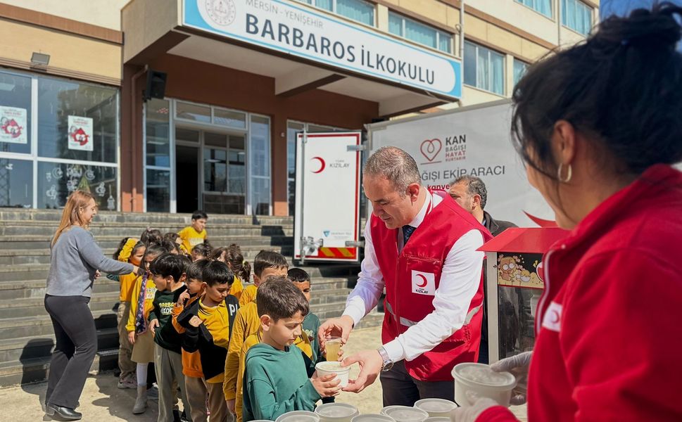 Kan bağışı etkinliğine vatandaşlardan yoğun ilgi