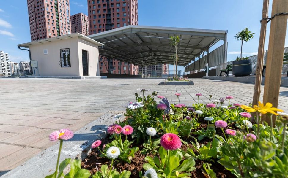 Mersin Yenişehir Belediyesi’nden 50. Yıl Mahallesi’ne yeni nesil semt pazarı