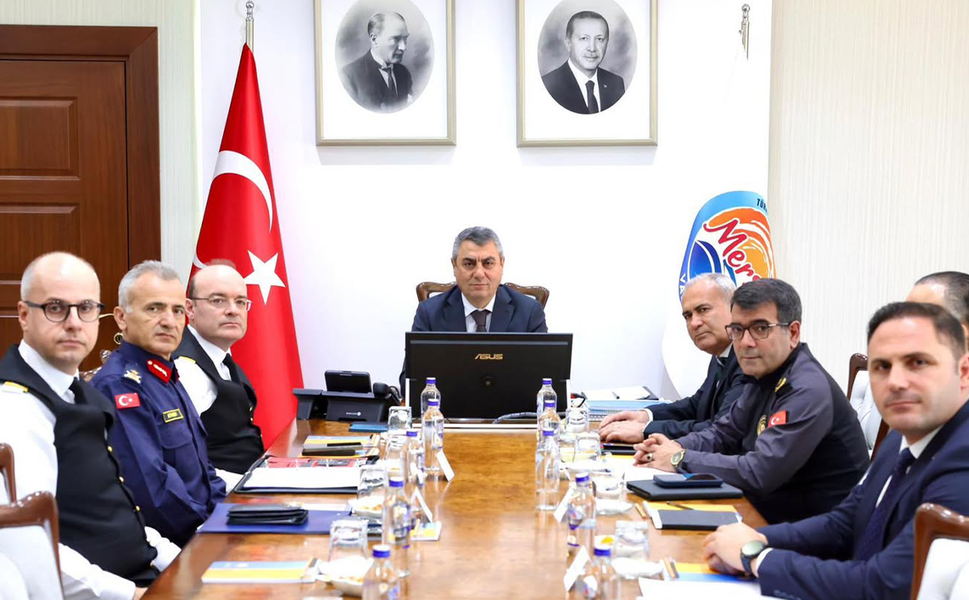 Mersin’de Güvenlik Toplantısı: Bir haftada 870 aranan şahıs yakalandı