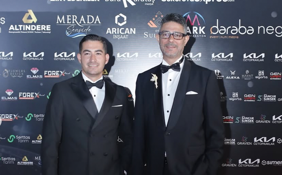 Mersin'de 10. Zirvedekiler Ödül Töreni için geri sayım başladı