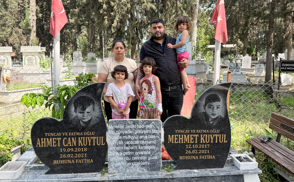 Yangında 2 evladını kaybeden anne yardım bekliyor