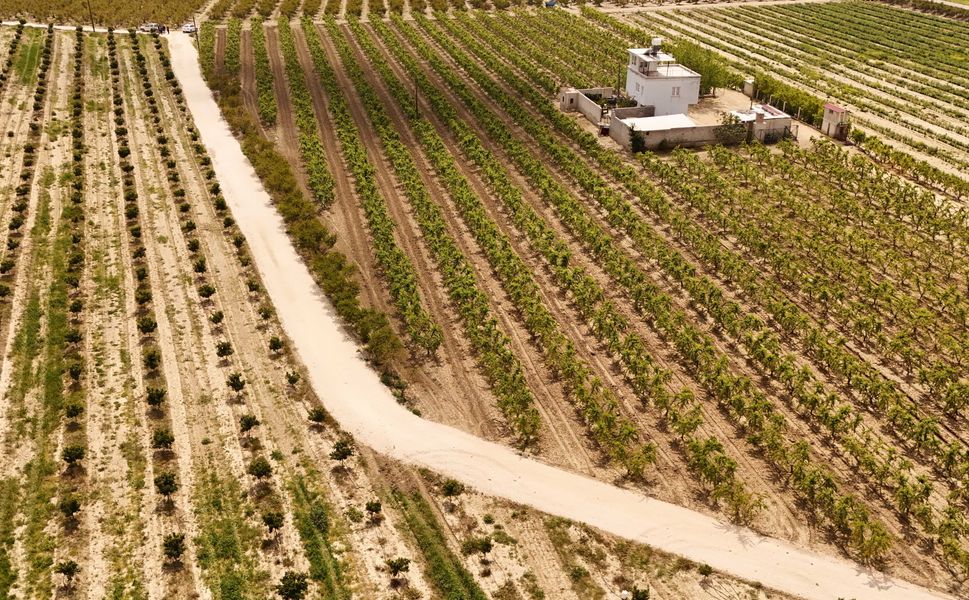 Tarsus Belediyesi’nden Mantaş Mahallesi’nde yol seferberliği