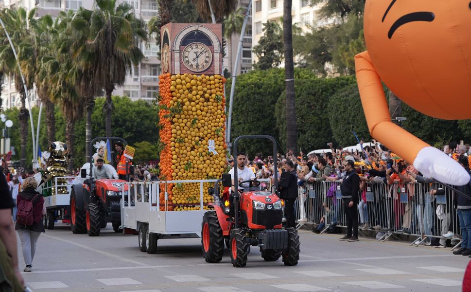 Tarsus Belediyesi’ne Portakal Çiçeği Festivali’nde ödül