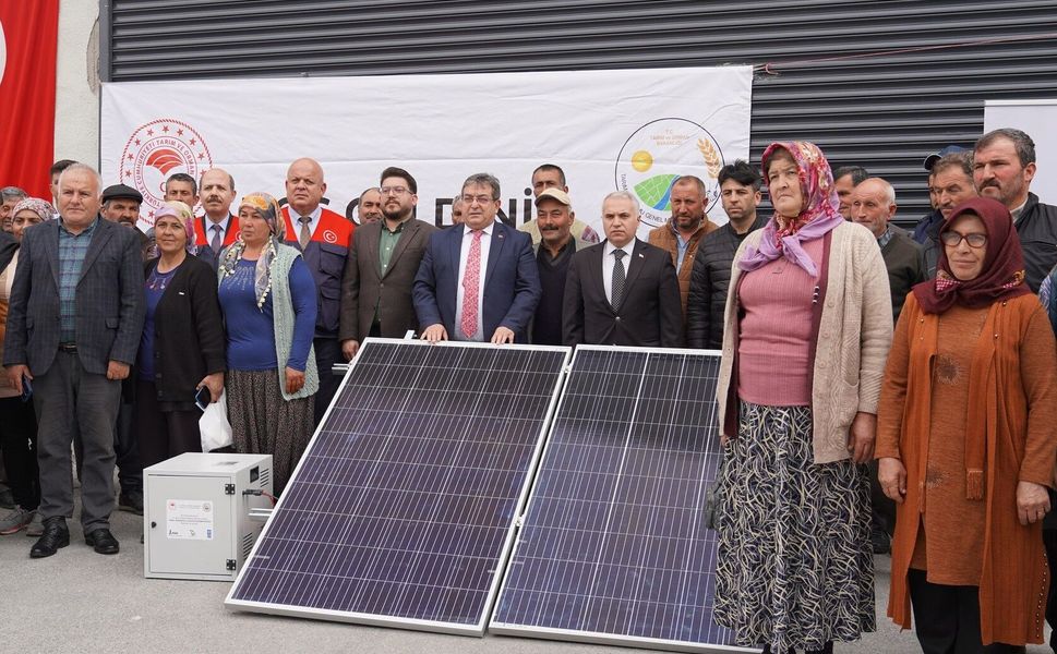 Anamur ve Bozyazı’da üreticiye güneş paneli desteği