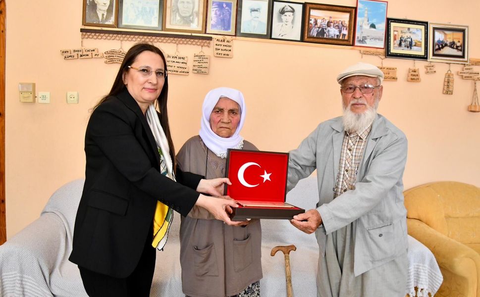 Şehit ailesine anlamlı ziyaret