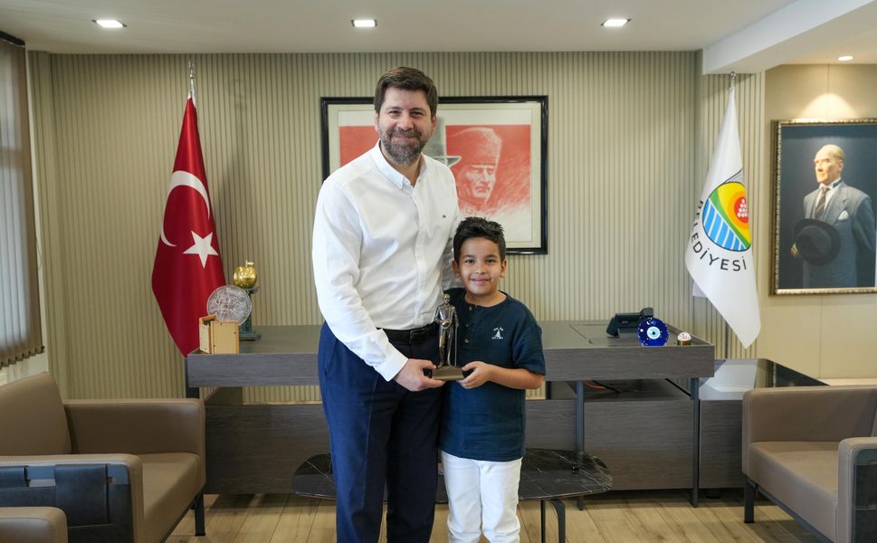 Dünya birincisinden Başkan Ali Boltaç’a ziyaret