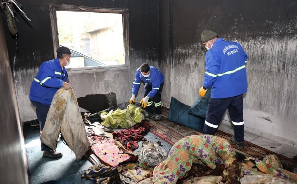 Yangın izleri silindi, nakit ve kartlar sahiplerine ulaştırıldı