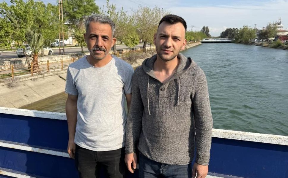 Adana’da sulama kanalına düşen çocuğu vatandaş kurtardı