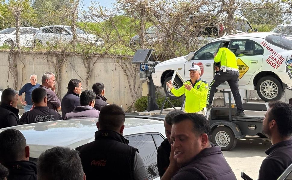 Mersin’de trafik güvenliği için sürücülere uygulamalı eğitim