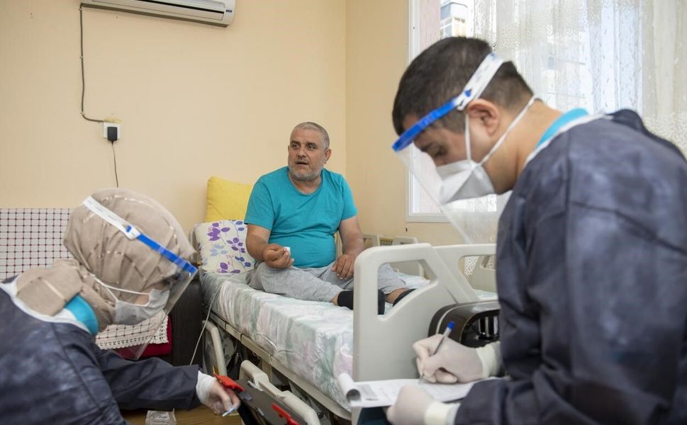 Mersin Büyükşehir’den binlerce aileye sosyal destek eli