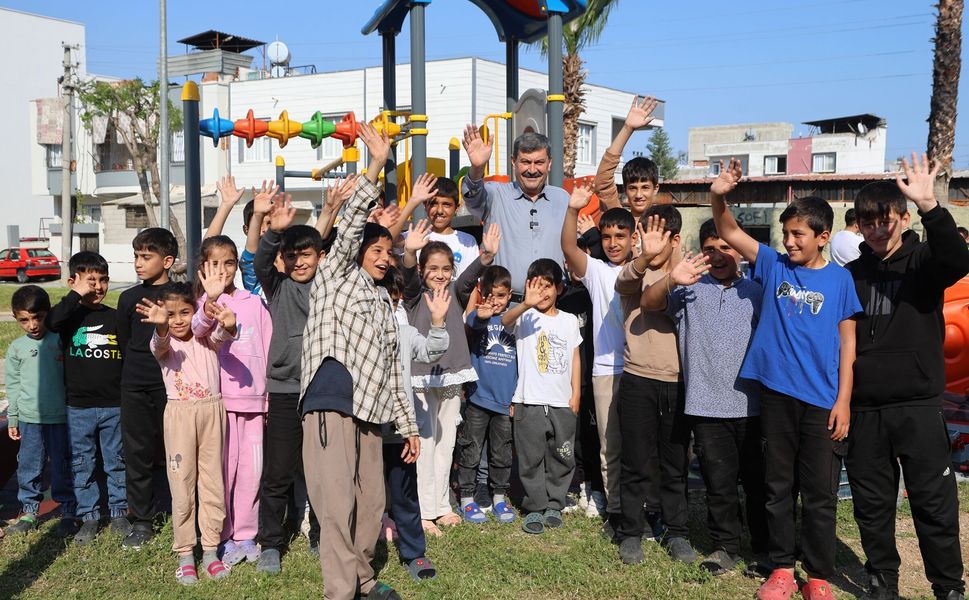 Toroslar'da yenilenen parkta neşeli buluşma