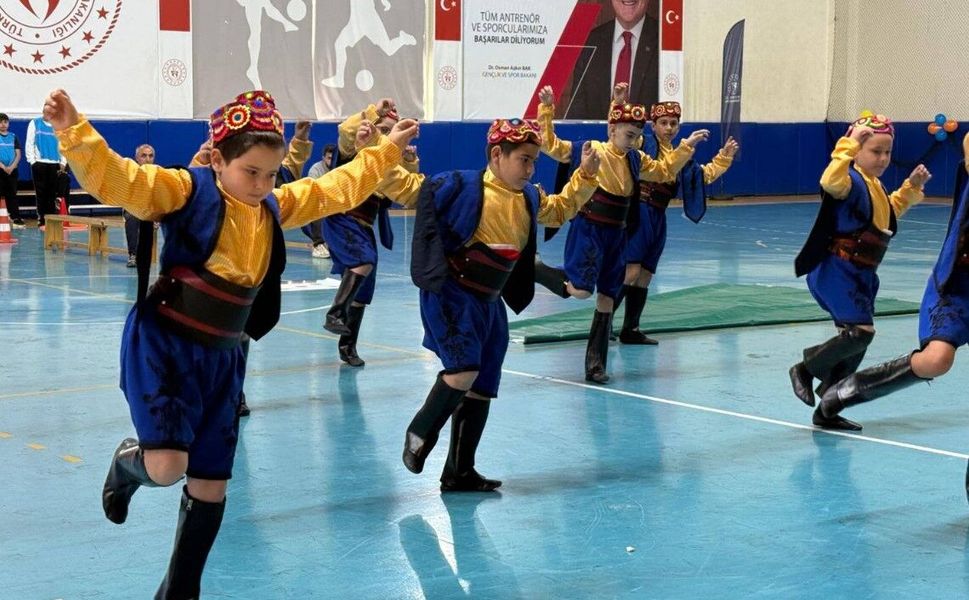 Mersin’de "Toroslar Renkli Adımlar Festivali" coşkusu