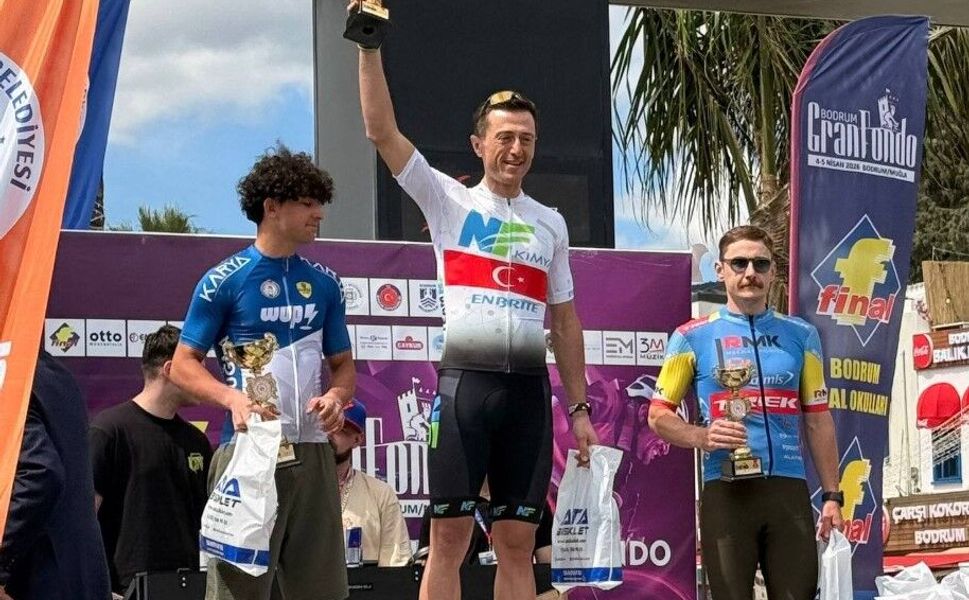 77 kilometrelik mücadelede zirve İvan Baranov’ın