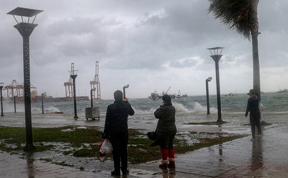 Mersin’de çiftçiler ve üreticiler için fırtına uyarısı